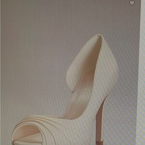 David's Bridal Cream High Heels